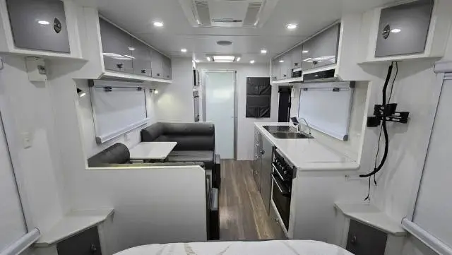 USED 2021 VIVID CARAVANS NOMAD 196