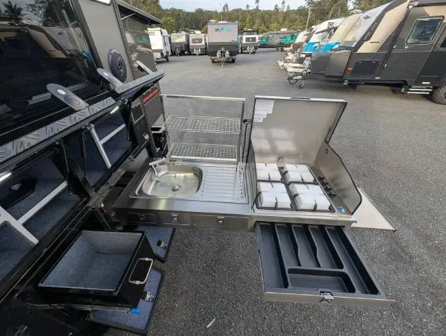 USED 2023 JAWA LOWDOWN 13 BUNK