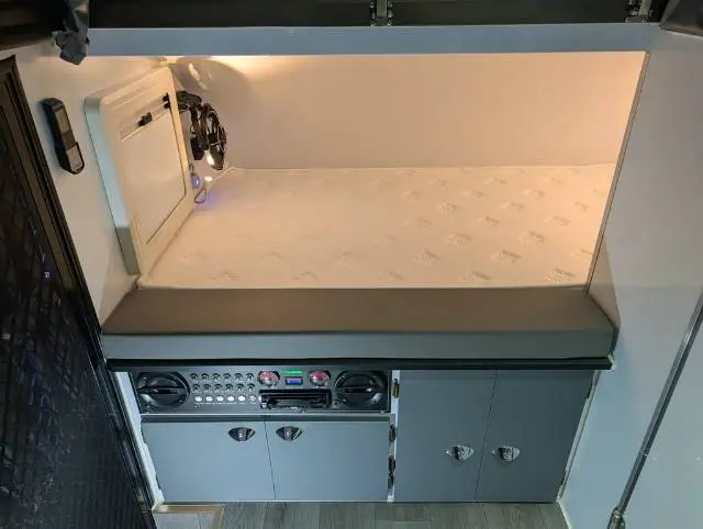 USED 2023 JAWA LOWDOWN 13 BUNK