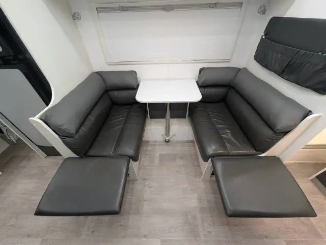 USED 2019 NEW AGE CARAVANS MANTARAY MR18 ENDURO