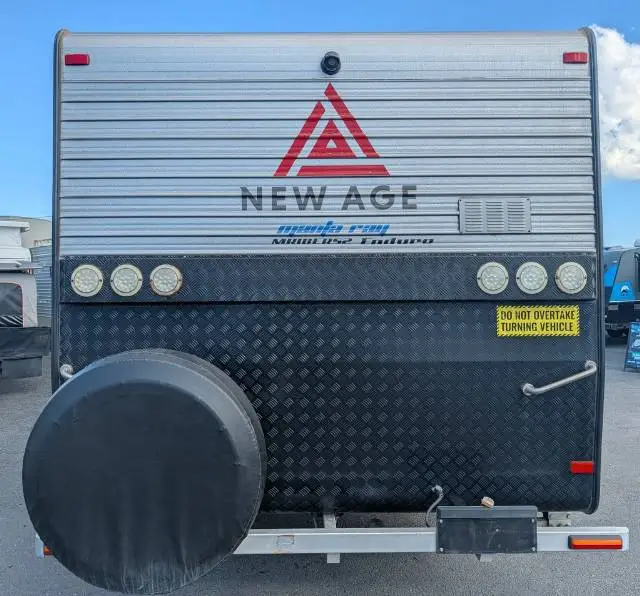 USED 2019 NEW AGE CARAVANS MANTARAY MR18 ENDURO