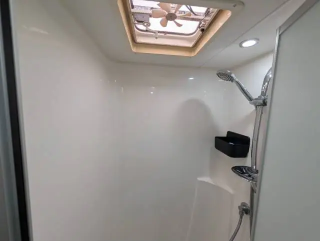 USED 2019 NEW AGE CARAVANS MANTARAY MR18 ENDURO