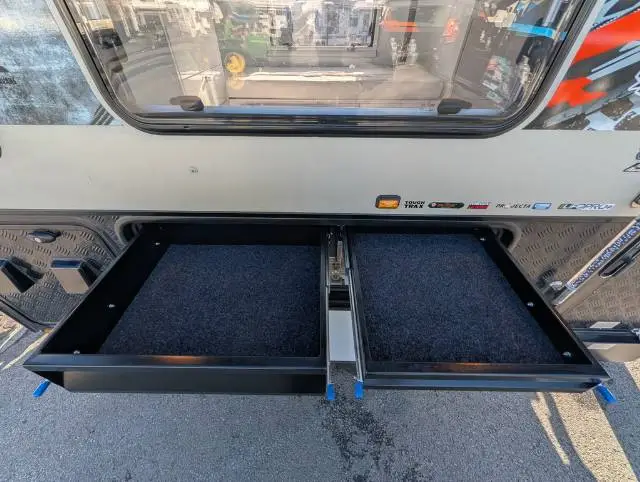 USED 2023 MDC XT10E SINGLE BEDS