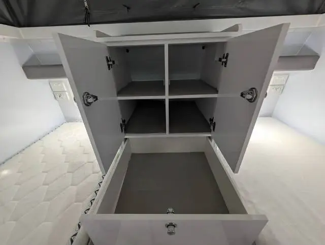 USED 2023 MDC XT10E SINGLE BEDS