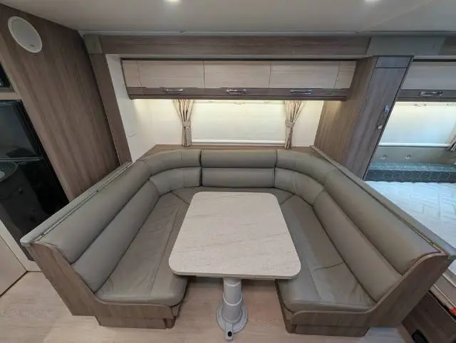 USED 2015 JAYCO SILVERLINE OUTBACK