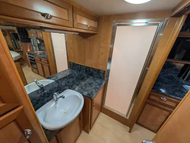 USED 2011 MAJESTIC KNIGHT SERIES 3