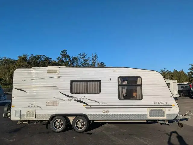 https://media-caravea.syd1.digitaloceanspaces.com/caravans/6EC21837/image-3.webp?q=l8Zz5QIc4Q