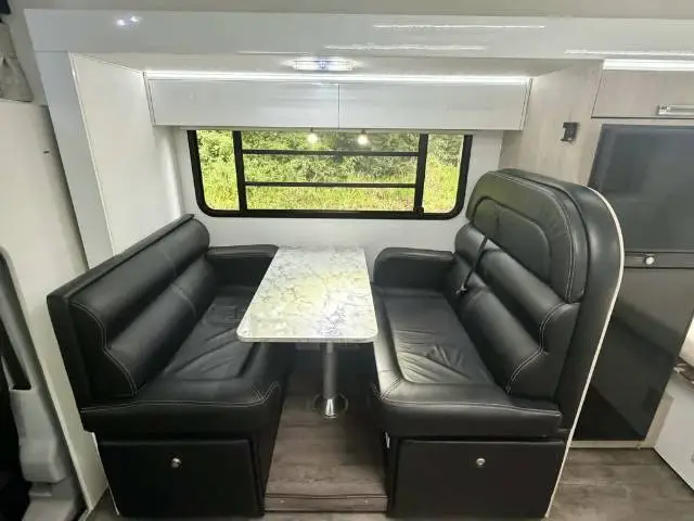 USED 2019 AVIDA ESPERANCE C7932SL