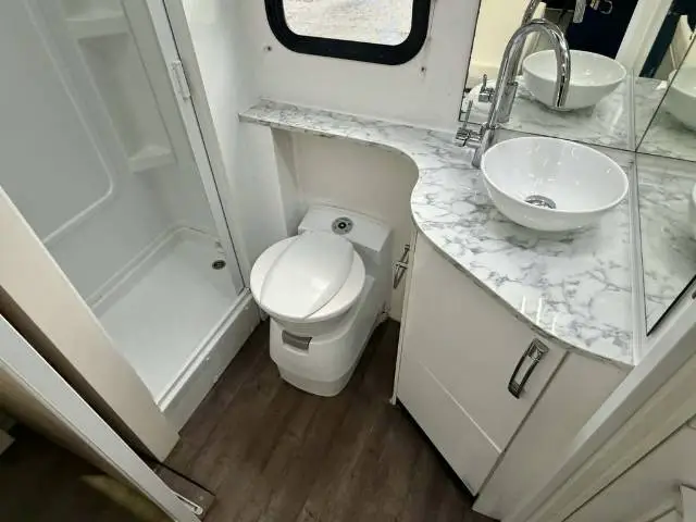USED 2019 AVIDA ESPERANCE C7932SL