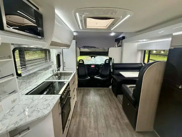 USED 2019 AVIDA ESPERANCE C7932SL