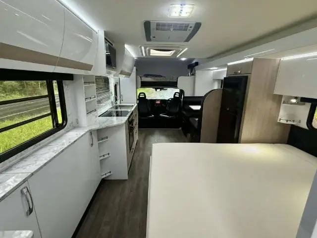 USED 2019 AVIDA ESPERANCE C7932SL