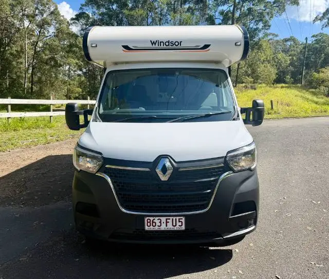 USED 2022 WINDSOR DAINTREE