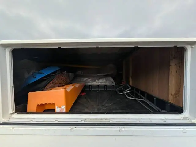 https://media-caravea.syd1.digitaloceanspaces.com/caravans/6EC22337/image-6.webp?q=xd17E0z8Ck