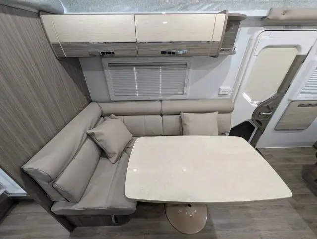 USED 2020 AVAN ASPIRE 555