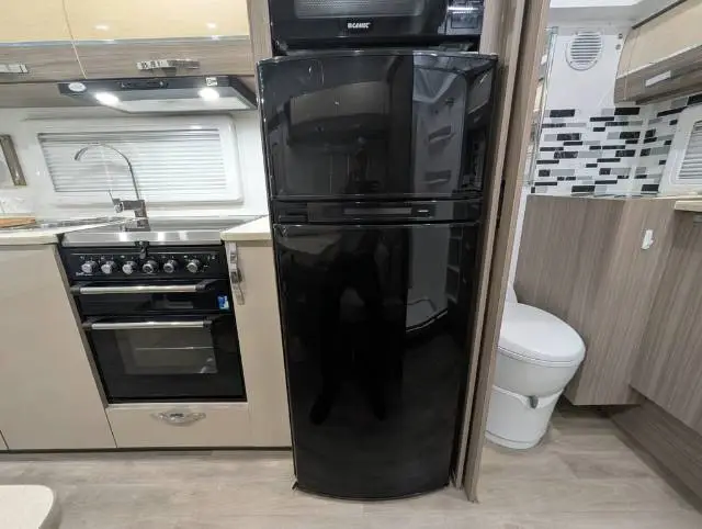 USED 2020 AVAN ASPIRE 555