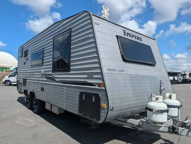 USED 2017 EMPIRE MONTE CARLO