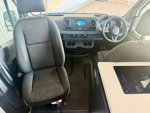 USED 2021 MERCEDES-BENZ SPRINTER