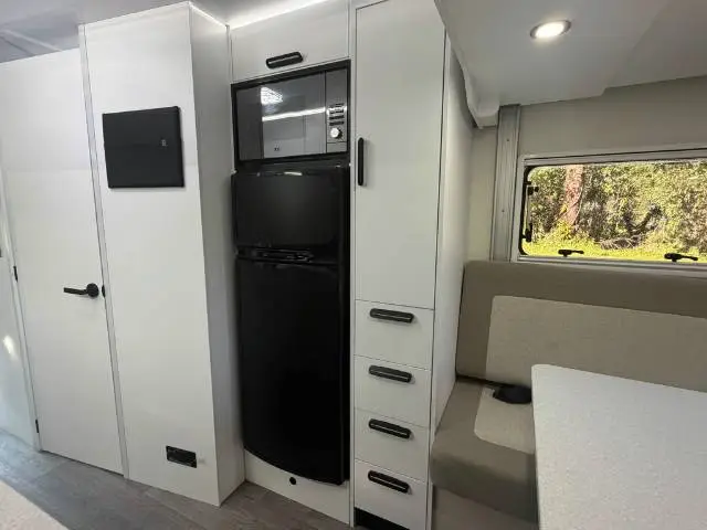 USED 2025 AVIDA BRUNY B7042