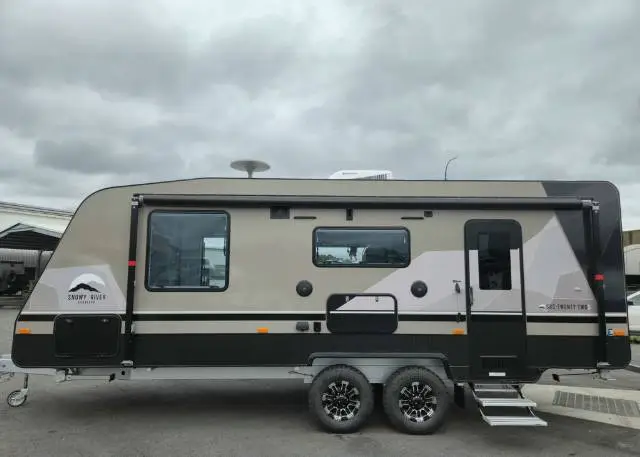 NEW 2026 SNOWY RIVER SRC22S