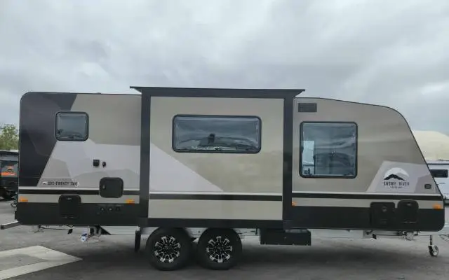 NEW 2026 SNOWY RIVER SRC22S