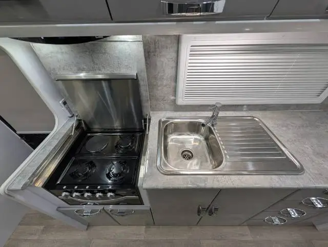 USED 2021 SNOWY RIVER SRC22S