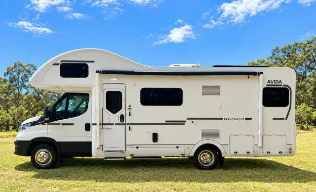 https://media-caravea.syd1.digitaloceanspaces.com/caravans/6EC22935/image-1.webp?q=oItvvidNu0