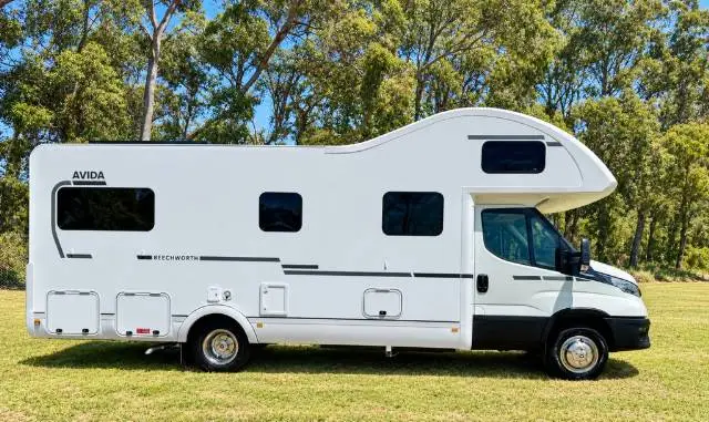 https://media-caravea.syd1.digitaloceanspaces.com/caravans/6EC22935/image-3.webp?q=1PKeAzbh92