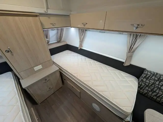 USED 2017 JAYCO JOURNEY 17.56-9
