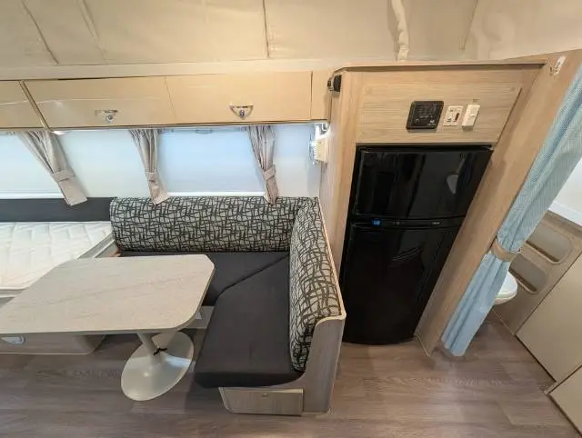 USED 2017 JAYCO JOURNEY 17.56-9