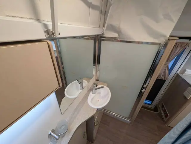 USED 2017 JAYCO JOURNEY 17.56-9