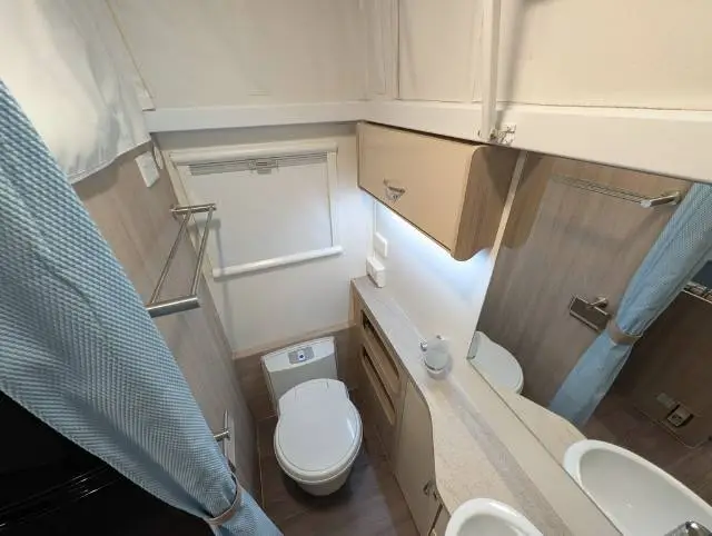 USED 2017 JAYCO JOURNEY 17.56-9