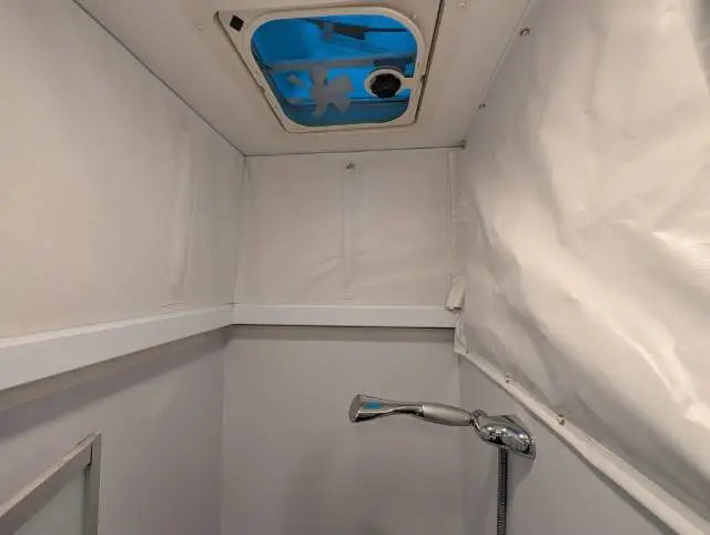 USED 2017 JAYCO JOURNEY 17.56-9