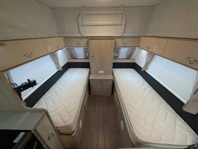 USED 2017 JAYCO JOURNEY 17.56-9
