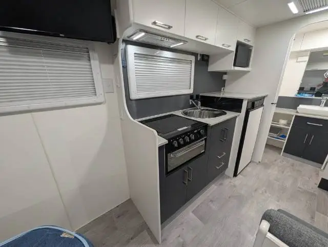 USED 2018 NEW AGE CARAVANS ROAD OWL 16ER