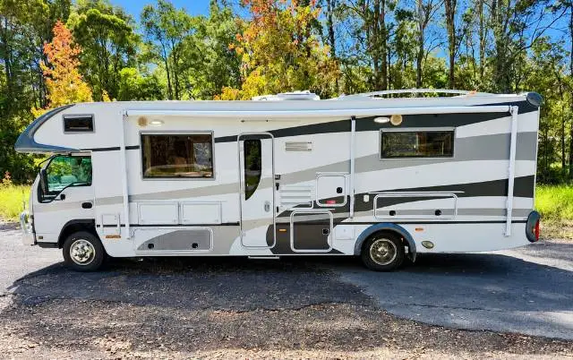 https://media-caravea.syd1.digitaloceanspaces.com/caravans/6EC23379/image-1.webp?q=EpfiqBnZzE