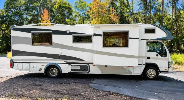 https://media-caravea.syd1.digitaloceanspaces.com/caravans/6EC23379/image-3.webp?q=aHcJohgLCF