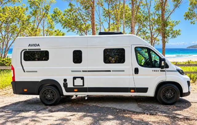 https://media-caravea.syd1.digitaloceanspaces.com/caravans/6EC23461/image-3.webp?q=EAUP4uSXvp