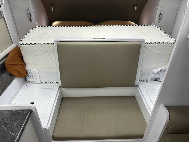 NEW 2026 SNOWY RIVER SRH16F FAMILY HYBRID 1 AXLE