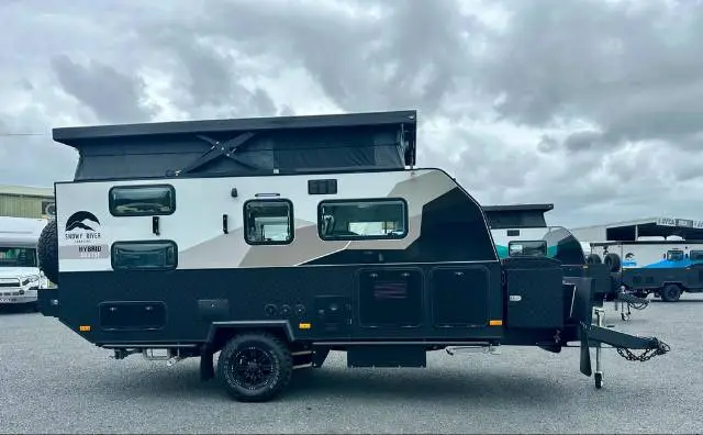 https://media-caravea.syd1.digitaloceanspaces.com/caravans/6EC8565/image-3.webp?q=RPb3Xp6Lfo