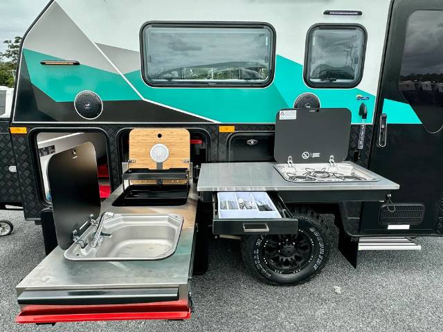 NEW 2025 SNOWY RIVER SRH13 HYBRID 1 AXLE