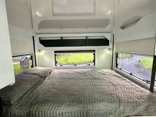 NEW 2025 AVIDA BRUNY B7042 *AVAILABLE NOW* MOTORHOME SAVE $5000