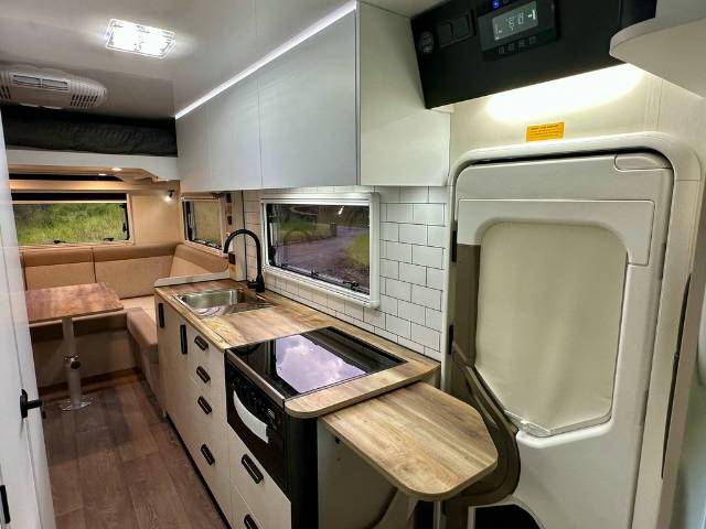 NEW 2025 AVIDA BRUNY B7042 *AVAILABLE NOW* MOTORHOME SAVE $5000