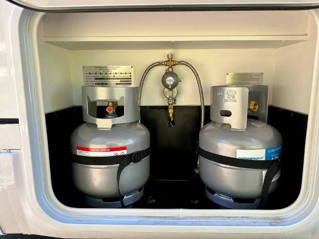 NEW 2025 AVIDA BEECHWORTH B7872 IB *AVAILABLE NOW* MOTORHOME AUTOMATIC