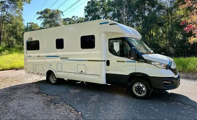 https://media-caravea.syd1.digitaloceanspaces.com/caravans/6EC9207/image-3.webp?q=jt3epUUy5U