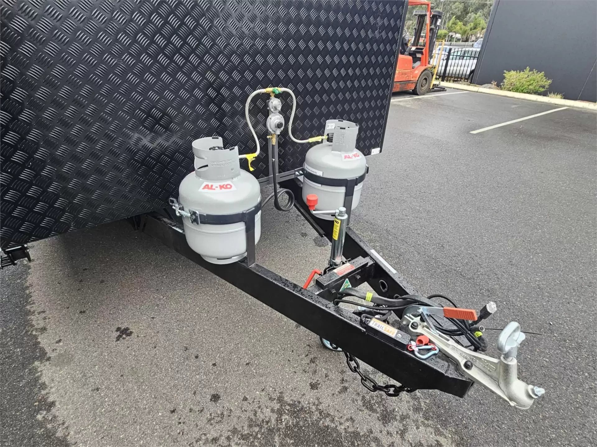 https://media-caravea.syd1.digitaloceanspaces.com/caravans/95EIC11626/exterior-25.webp