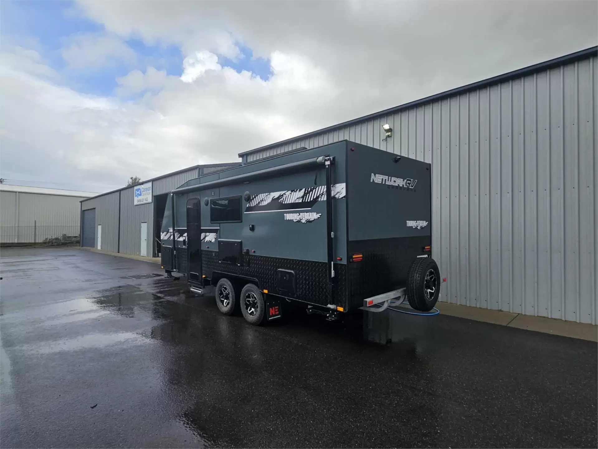 https://media-caravea.syd1.digitaloceanspaces.com/caravans/95EIC11627/exterior-12.webp