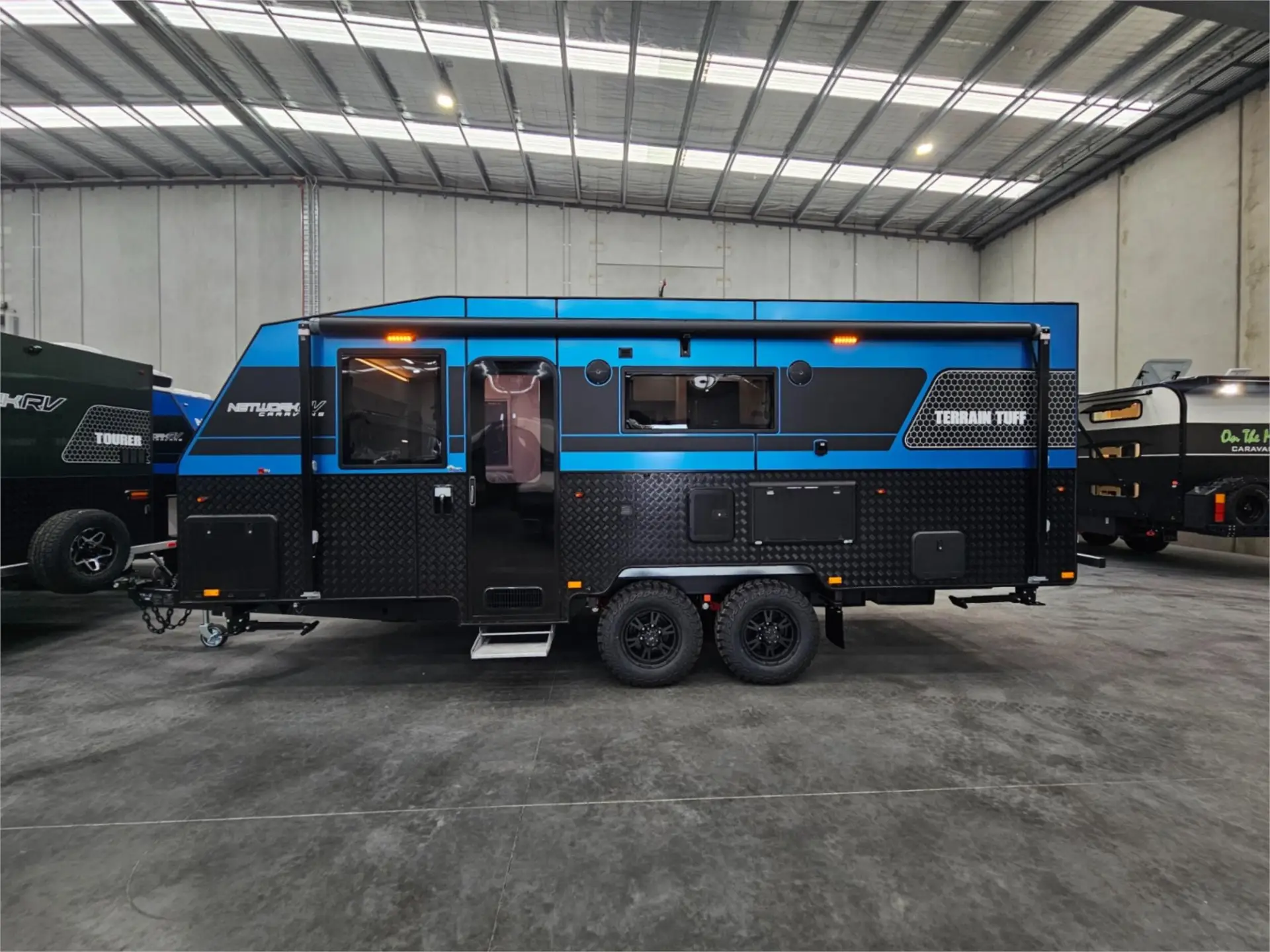 https://media-caravea.syd1.digitaloceanspaces.com/caravans/95EIC15234/exterior-22.webp