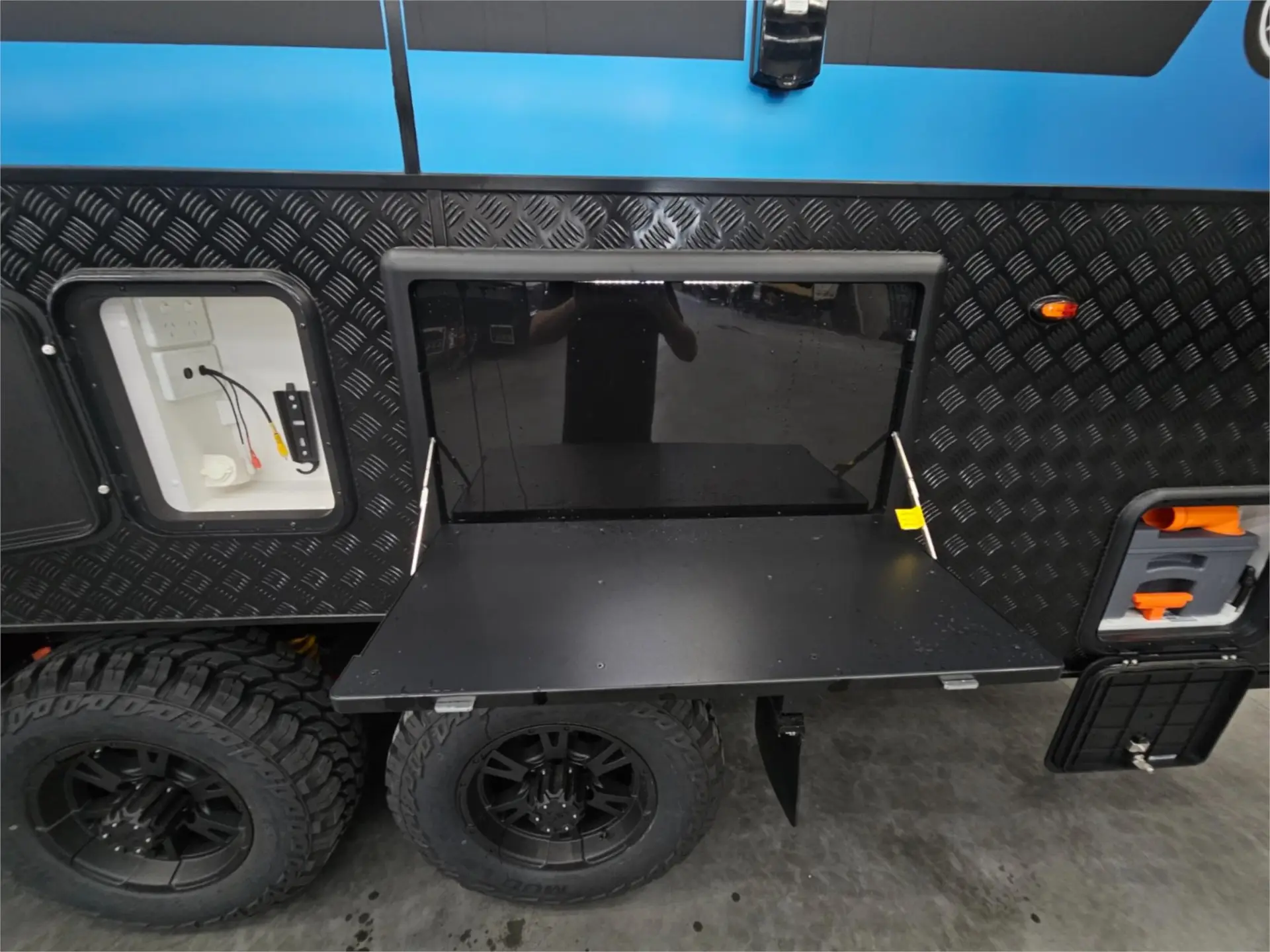 https://media-caravea.syd1.digitaloceanspaces.com/caravans/95EIC15234/exterior-41.webp