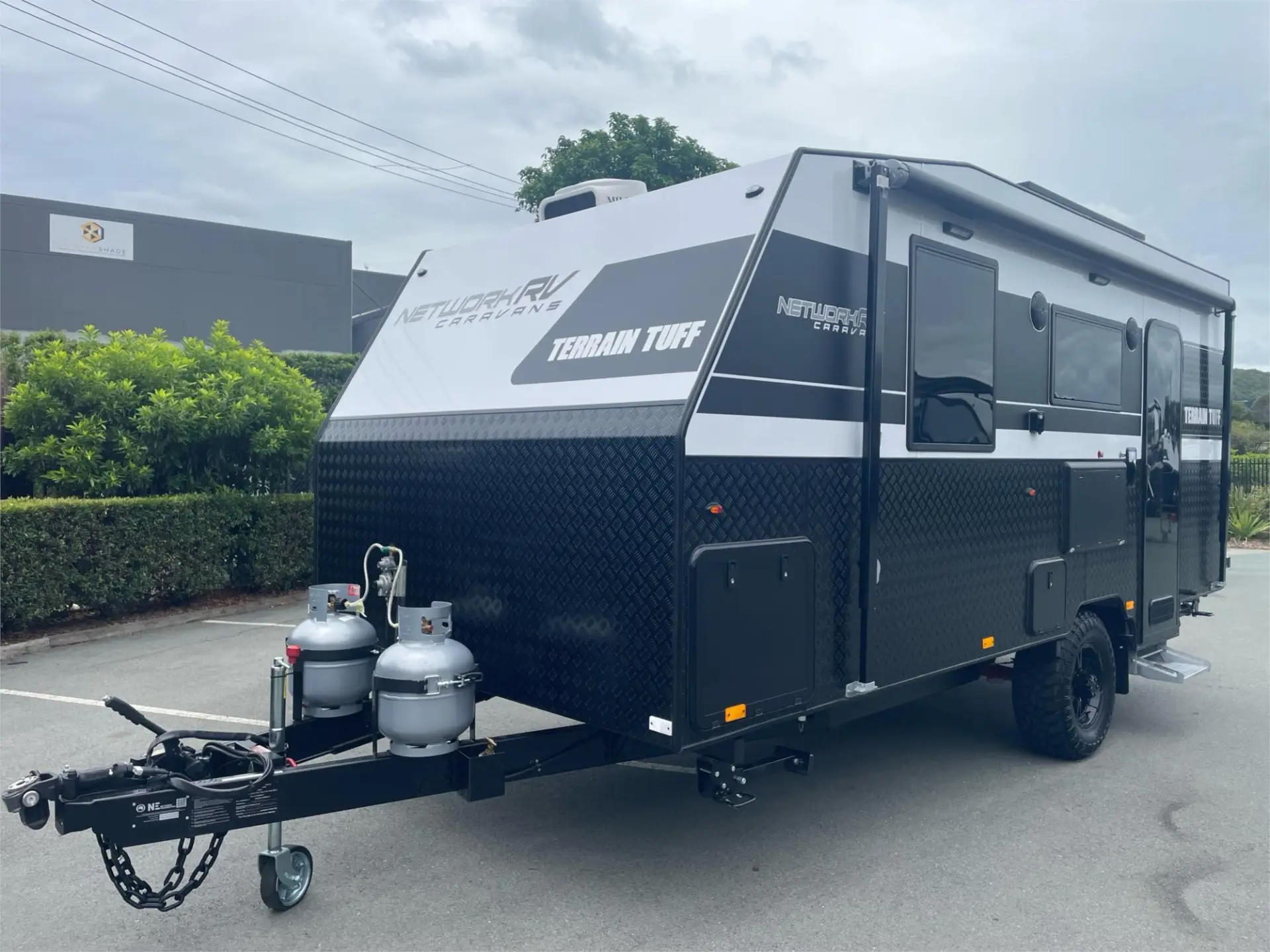 https://media-caravea.syd1.digitaloceanspaces.com/caravans/95EIC15303/exterior-9.webp