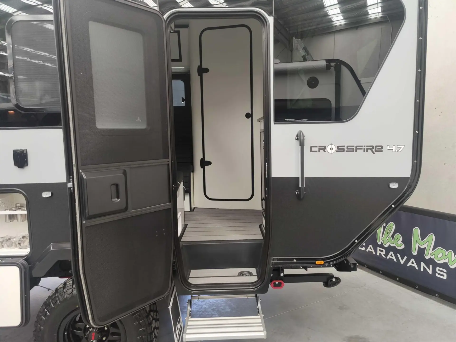 https://media-caravea.syd1.digitaloceanspaces.com/caravans/95EIC15688/exterior-14.webp